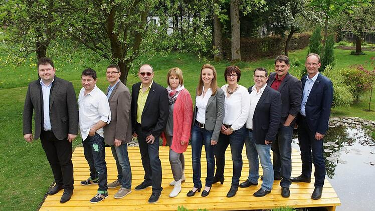 Der Vorstand: Ralf Welsch, Rudolf Zwosta, Frank Stadelmann, Anton Zwosta, Manuela Schneider, Silke Welsch, Anja Simon, Markus Eidloth, Bernd Stadelmann, Georg Schönmüller Foto: Roland Schönmüller