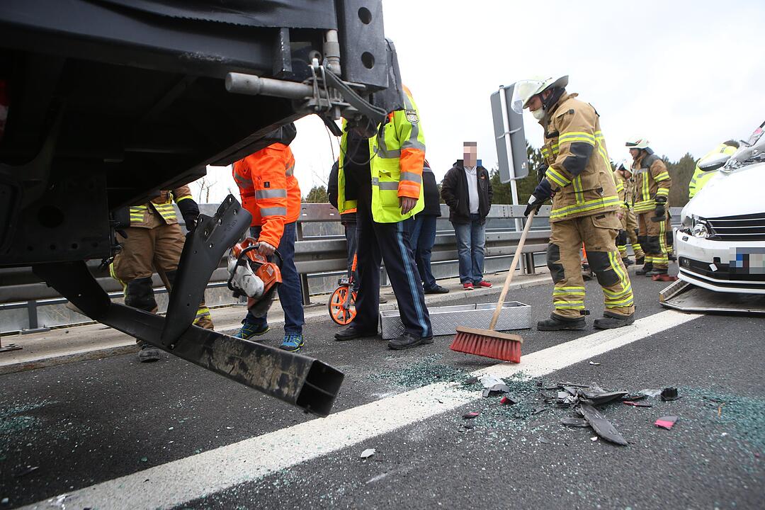 Geisterfahrer verursacht Unfall auf der A73