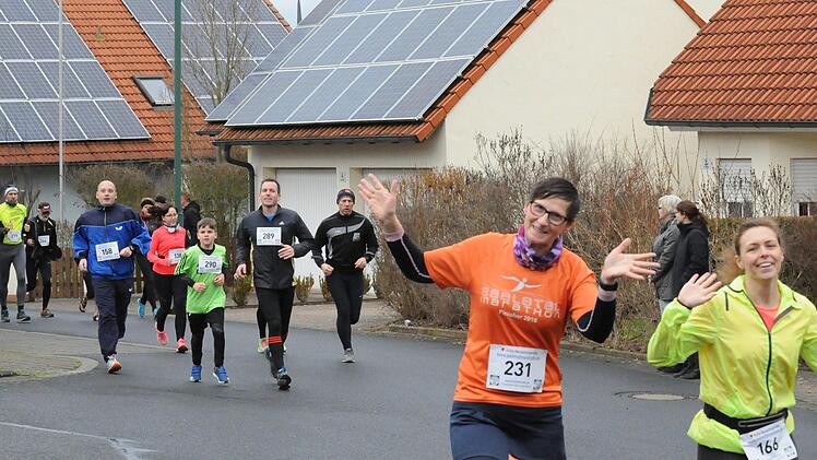 Szenen vom Fuschter Silvesterlauf.ssp