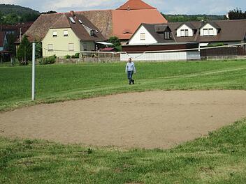 Rund um das Beachvolleyballfeld in Elfershausen soll ein- bis zweimal im Jahr Strandfeeling mit Bewirtung und Musik stattfinden. Details zu dem Antrag will der Gemeinderat noch erarbeiten.