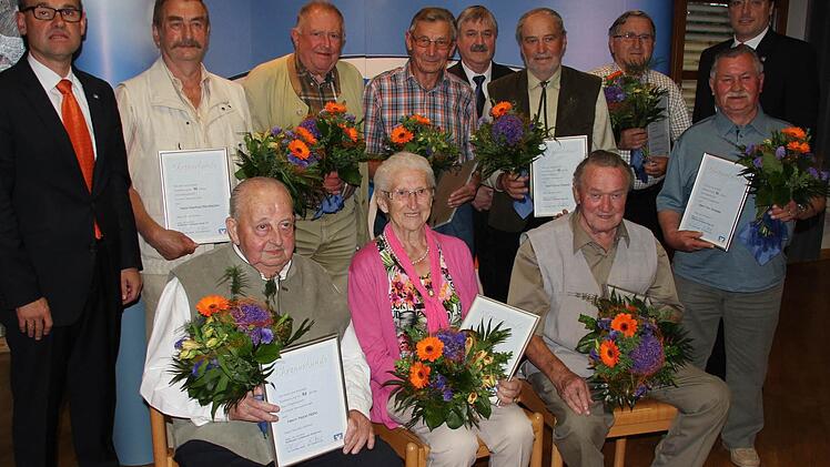 Sie gehören seit über 50 Jahren der Genossenschaft an.
