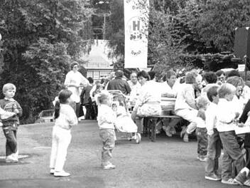 Das erste Siedlerfest 1985. Reproduktion: Dieter Hübner