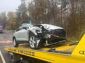 St2239, Schwabach - Altdorf, zwischen Schwabach und Penzendorf in beiden Richtungen Unfall, Richtungsfahrbahn gesperrt, Polizei und Kräfte zur Störungsbeseitigung sind vor Ort,  (201)