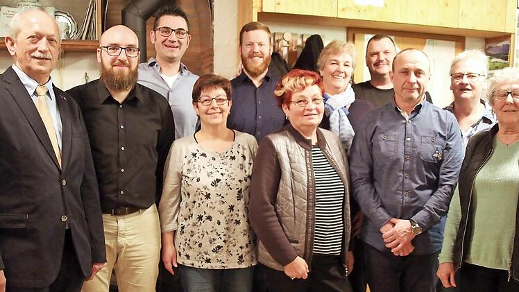 Neuer Vorstand (von links): Erwin Gradl, Alexander Klehr, Stefan Autsch, Regine Vogt, Philipp Stark, Christel Kuttner, Brunhild Herbrand, Frank Böhm, Matthias Münch, Regina Autsch, Maria Trinkerl
