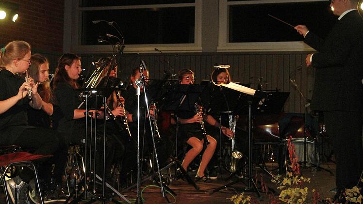 Der Nachwuchs des Musikvereins Thurnau zeigte sich mit "Little stars" und der "Big sky ouverture" und anderen Weisen in absoluter Bestform. Foto: Sonja Adam