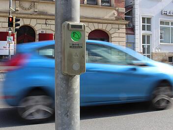 Ohne das Tacken ist es für Blinde fast unmöglich die befahrene Straße zu erkennen. Ein Defekt, der schnell gefährlich werden kann.  Foto: Lisa Kieslinger
