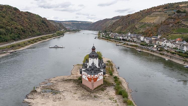 Wieder mehr Wasser im Rhein