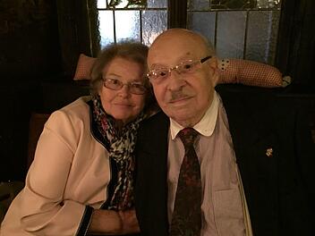 Das Ehepaar Helga und Eduard Hahn feiert vor 65 Jahren Hochzeit.  Foto: Tina Suttner