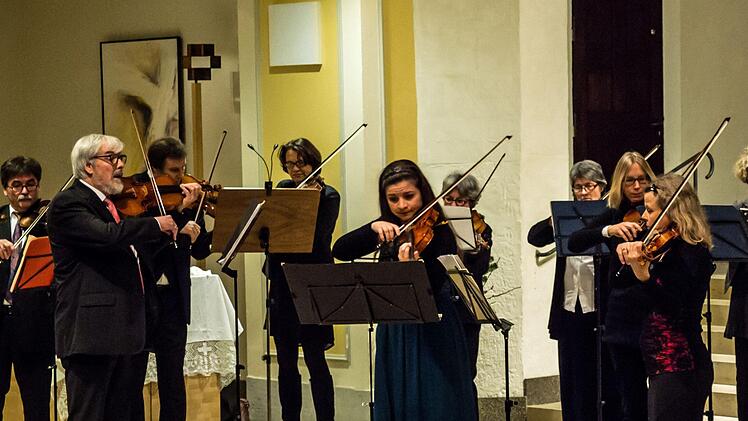 Impressionen vom Weihnachtskonzert mit dem Collegium Musicum Coburg in der Morizkirche.Foto: Jochen Berger