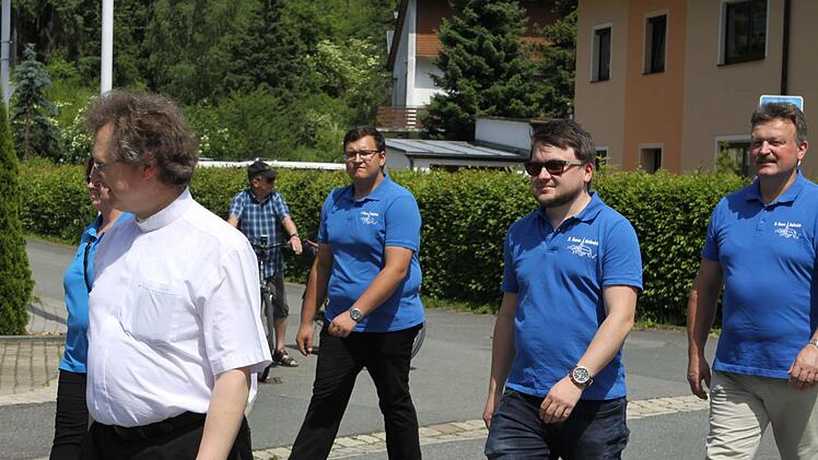 Impressionen vom Schützenumzug in Wallenfels. Foto: Michael Wunder