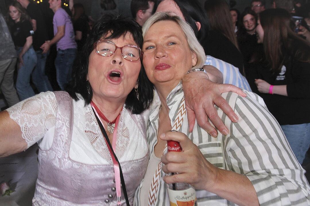 Susal – Die Partyhexe