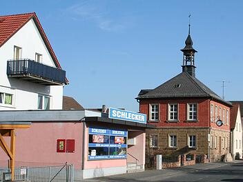 Vergangenheit: Bis 2012 wurde in der Hauptstraße 7 ein Schleckermarkt betrieben. Archivbild: Gemeindearcbhiv