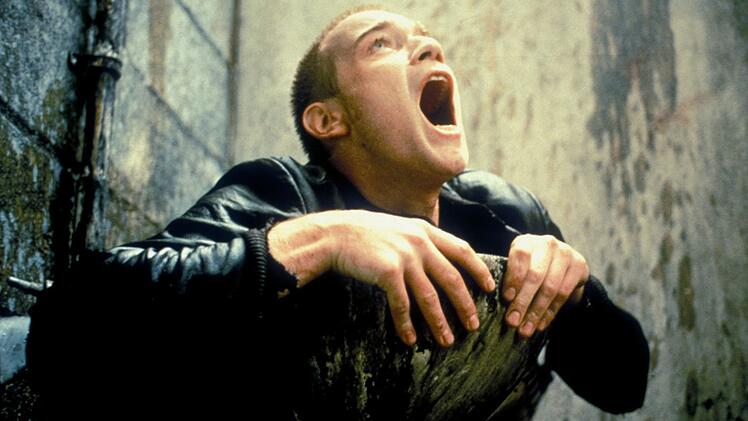 Es ist einer der ber&uuml;hmtesten Szenen der Filmgeschichte: Mit seiner Rolle in "Trainspotting - Neue Helden" feierte Ewan McGregor 1996 seinen endg&uuml;ltigen Durchbruch. Doch was machen er und die anderen Stars des Kultfilms heute?