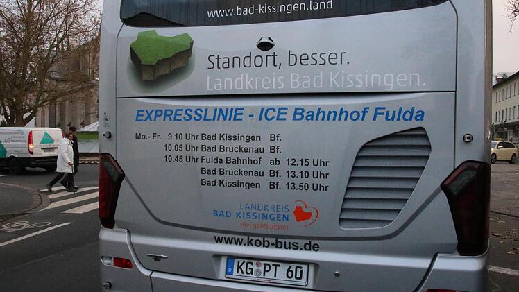 Der KOB wirbt auf seinen Bussen für die Linie. Foto: Ralf Ruppert