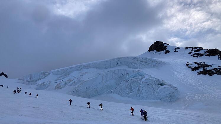 Bergsteiger auf dem Gletscher