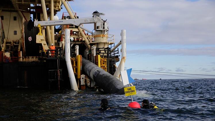 Greenpeace demonstriert gegen Pipeline