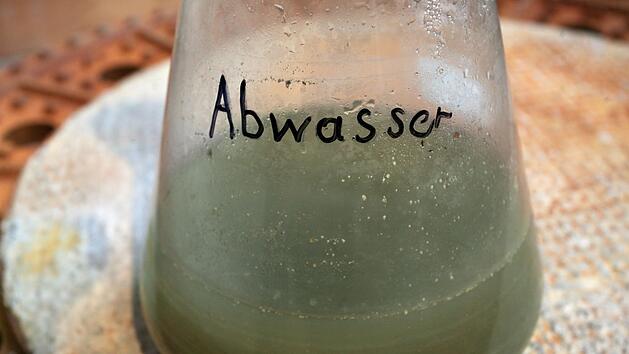 Probeentnahme von Abwasser gibt Aufschluss über Coronavirus
