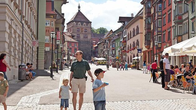 Obere Hauptstra&szlig;e in Rottweil: Die "ParadiesTour Eschachtal-Rottweil" l&auml;sst sich mit einem Besuch in der &auml;ltesten Stadt Baden-W&uuml;rttembergs verbinden.