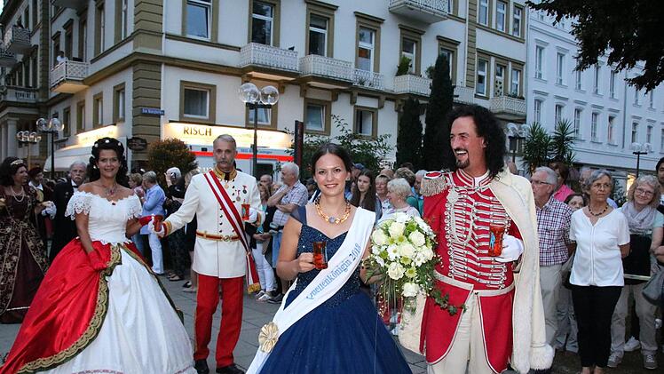 Eindrücke vom Rakoczy-Ball mit Gläser-Polonaise. Foto: Ralf Ruppert