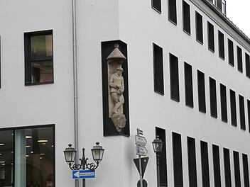 Der Sparer an der Ecke des heute städtischen Gebäudes Buchbindergasse 5. Foto: Erich Olbrich