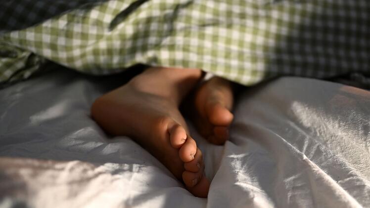 Umfrage: Fast vier von zehn Menschen schlafen zu wenig