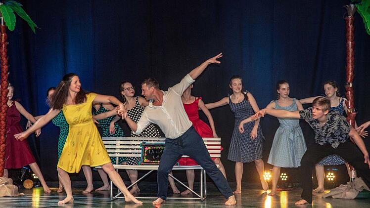 Move & Dance Center Coburg - Modern Dance Gruppe (La La Land)