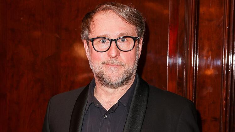 Im Interview verrät Bjarne Mädel, warum er Weihnachten "eher als Zuschauer" erlebt.