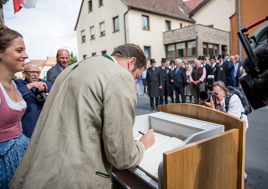 Heimf&uuml;hrung der Braut des F&uuml;rsten Castell-R&uuml;denhausen