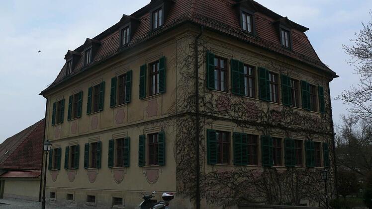 Das Tretzendorfer Rathaus ist ein stattlicher Barockbau. Einst ein Schlösschen.
