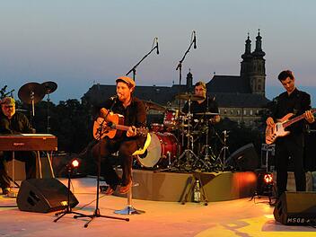 Dominik Plangger (MItte) und seine Band werden im Hauptprogramm der "Songs an einem Sommerabend" in diesem Jahr wieder mit dabei sei. Archivfoto: Ronald Rinklef