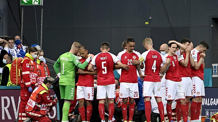 Fußball EM - Dänemark - Finnland
