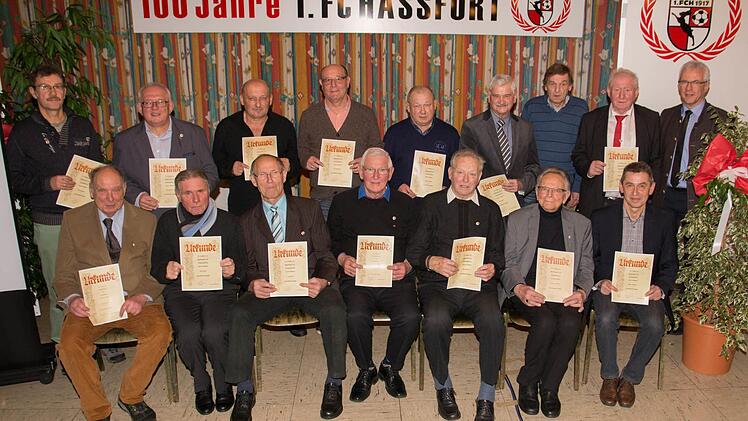 Viele Mitglieder des 1. FC Haßfurt 1917 halten ihrem Verein bereits seit 40 Jahren die Treue.