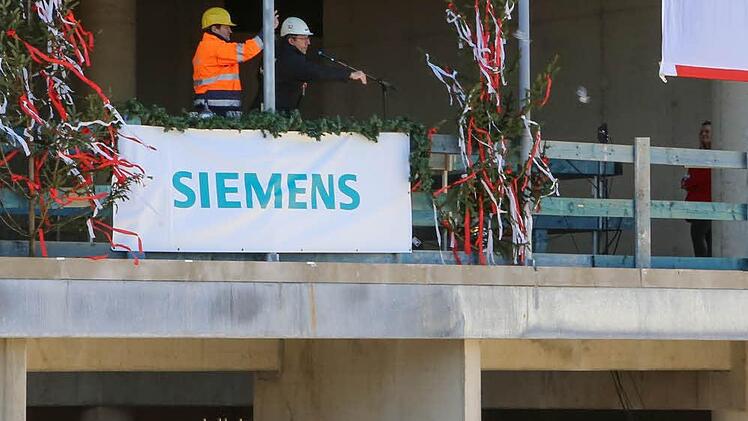 Richtfest für Siemens-Bürogebäude. Foto: Barbara Herbst