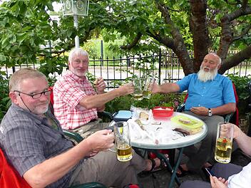 1100 Kilometer wurden in zwei Wochen zurückgelegt. Aber auch der Genuss kam bei Edmund Lenz, Johann Stierhof, Hermann Proksch und Klaus Hamm nicht zu kurz.