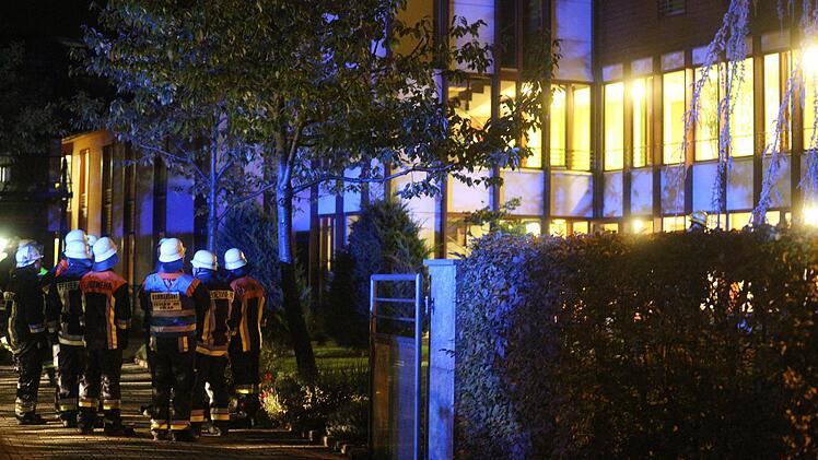Ein Zimmer eines Seniorenheims brannte in der Nacht zum Mittwoch Foto: News5/Herse