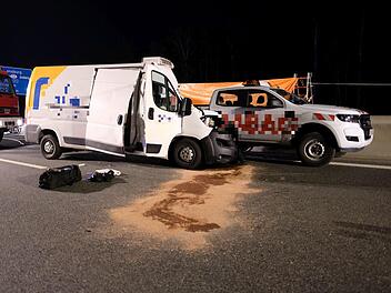 Auf der A3 ist am Mittwoch ein Mensch bei einem schweren Unfall gestorben. Foto: NEWS5 / Grundmann