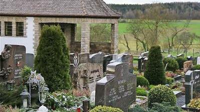 Eine planerische Umgestaltung des Schwärzelbacher Friedhofs ist in die Wege geleitet.  Foto: Gerd Schaar