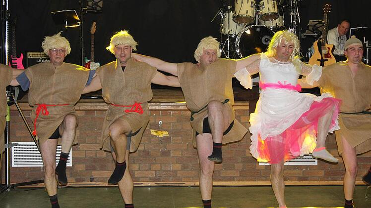 Poxdorfer im Faschingsfieber  Foto: fra-press