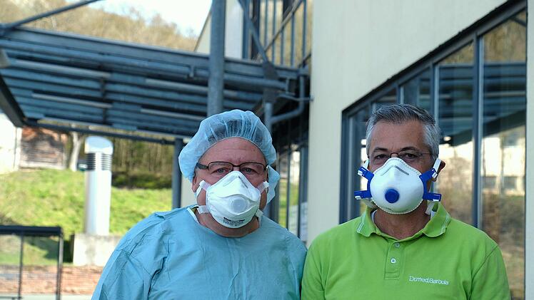 Dr. Fuat Edgü und Dr. Marius Barbuia. Gerd Schaar