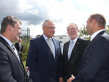 Eindrücke vom Ministerbesuch in Neufang. Foto: Veronika Schadeck