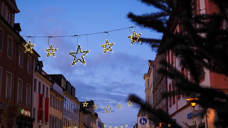 Erlangen lädt zur Langen Einkaufsnacht ein - mit weihnachtlicher Atmosphäre