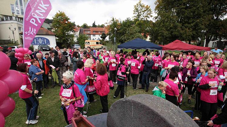 Im vergangenen Jahr nahmen mehr als 500 Frauen am Pinklauf teil. Foto: Archiv