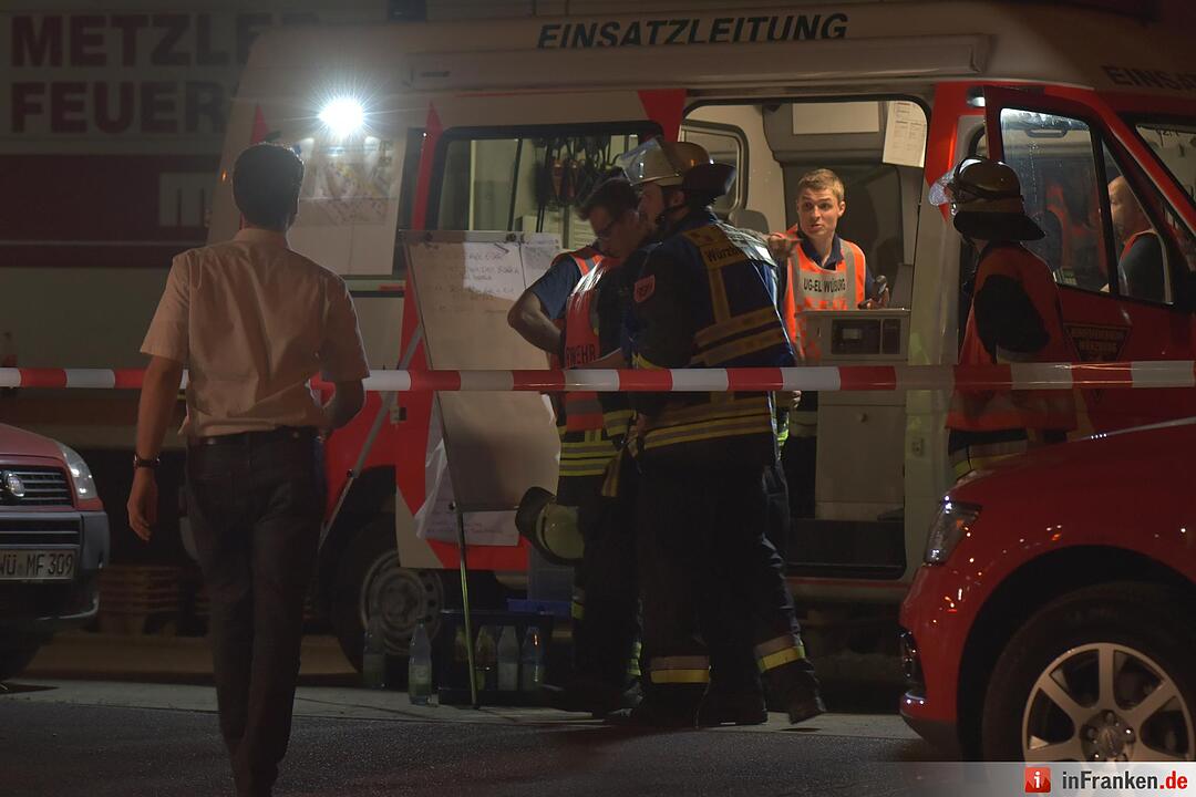 Amoklauf in Regionalbahn - Ein Toter, dutzende Verletzte