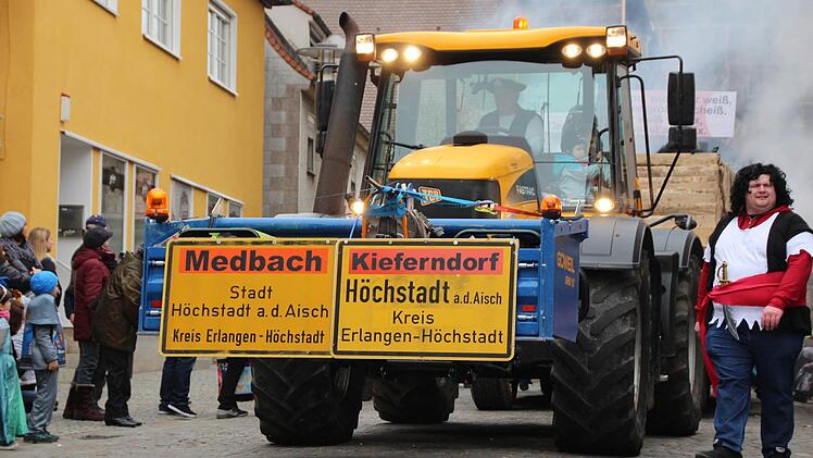 Der Faschingsumzug in Höchstadt war auch 2017 wieder sehr gut besucht. Foto: Franziska Rieger