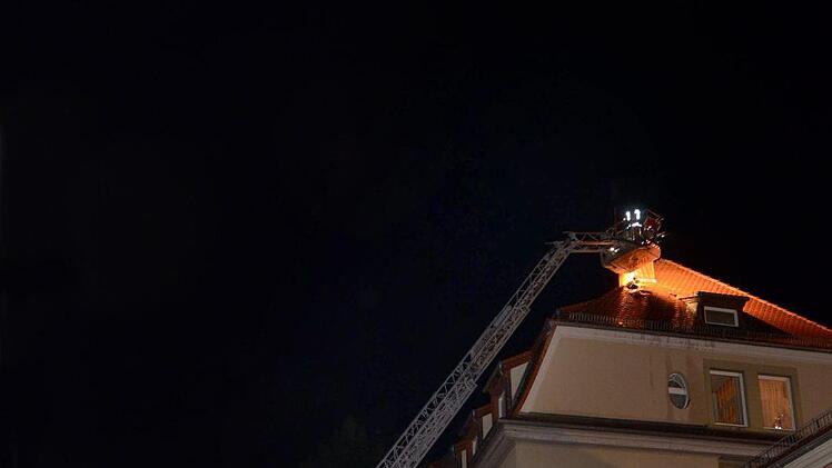 Brand in Bad Kissingens Landwehrstraße. Foto: Peter Rauch