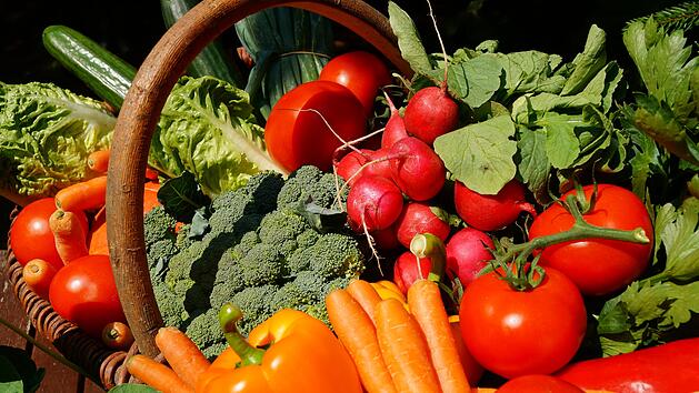 Kein Fleisch mehr essen: So wirkt sich vegetarische Ernährung auf deinen Körper aus
