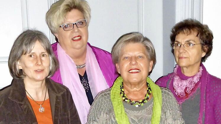 Sie helfen Trauernden im Malteser-Trauertreff: Gisela Bower, Daniela Böhm, Roswitha Fliege und Elfie Trautvetter-Ferg.  Foto: Sabine Weinbeer