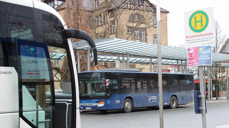 Die Haltestelle der Busse am Forchheimer Bahnhof  Fotos: Andreas Schmitt