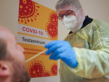 Mehr als 100 Euro f&uuml;r Corona-Test: Wie teuer werden PCR- und Schnelltests ab Oktober?