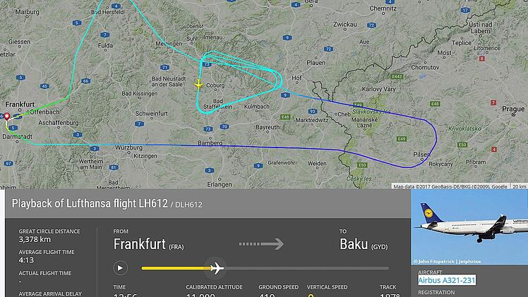 Auf der Homepage von "Flightradar24" kann man die außergewöhnliche Reise der Lufthansa-Maschine vom Sonntag nachvollziehen. Nach drei "Ehrenrunden" über dem Coburger Land kehrte LH 612 wieder nach Frankfurt zurück. Foto: Flightradar24.com